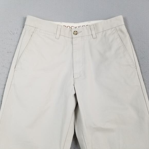 Dockers Pants Mens 32x32 Khaki D3 Classic Fit Flat Front Straight Leg Chino - Picture 2 of 14